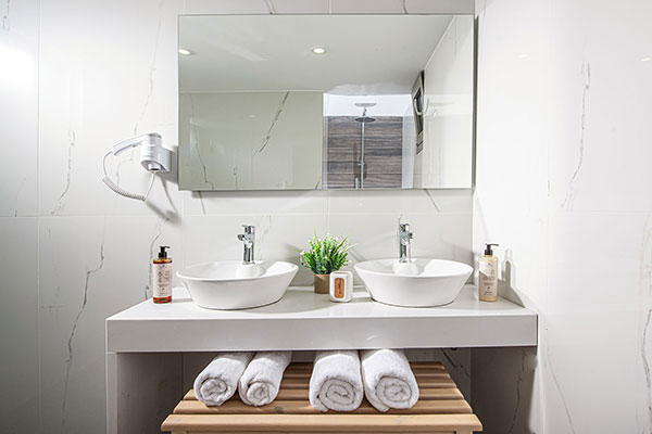 2 Bedroom Suite